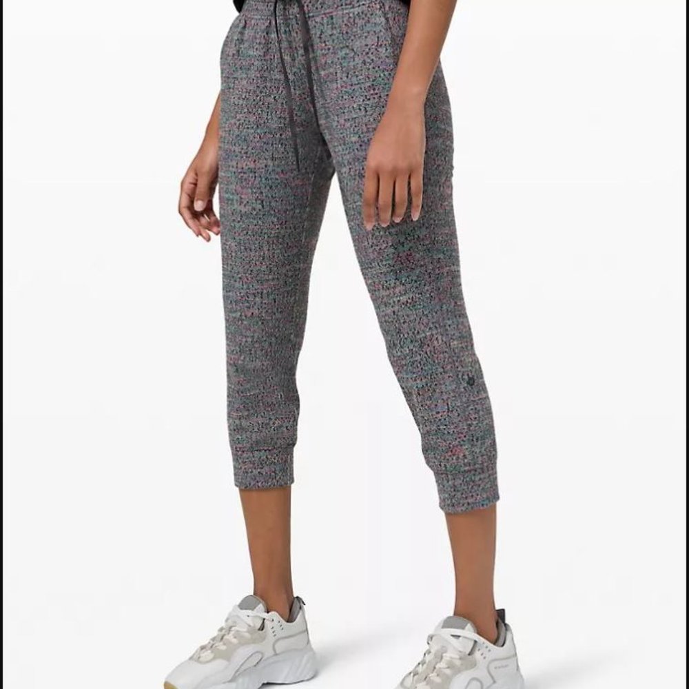 Lululemon Ready to Rulu Jogger Crop - Picture 1 of 5
